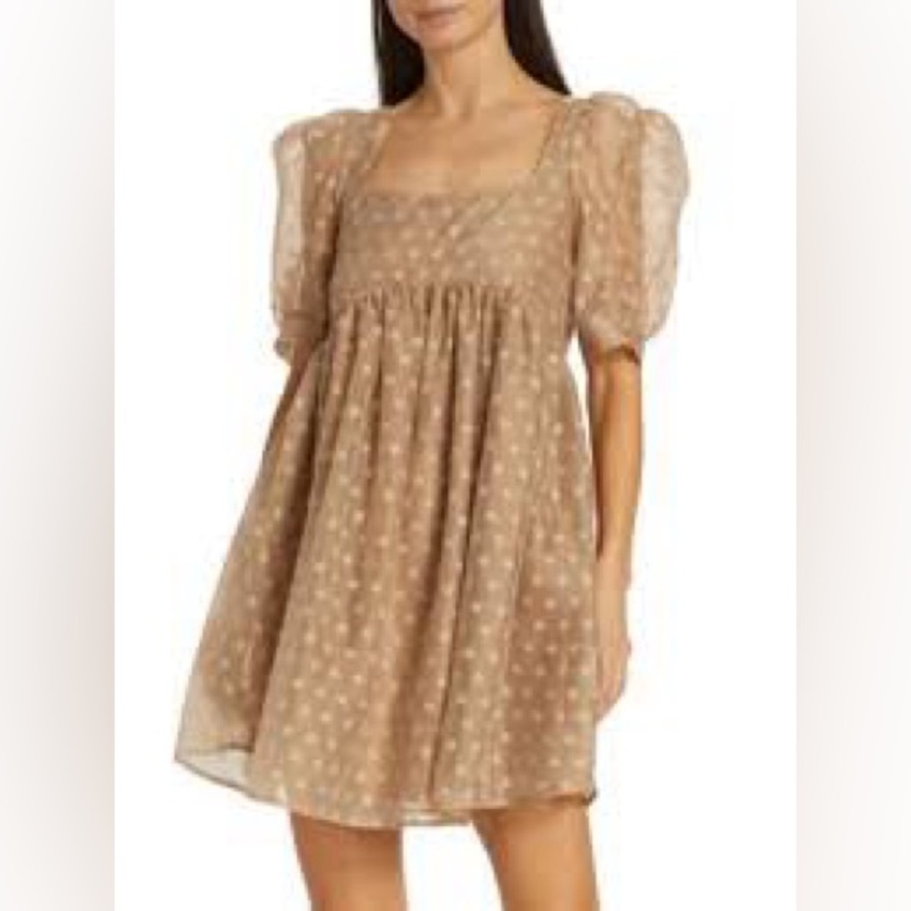 En Saison Meline Poplin Babydoll Dress in taupe with polka dots. Size Large